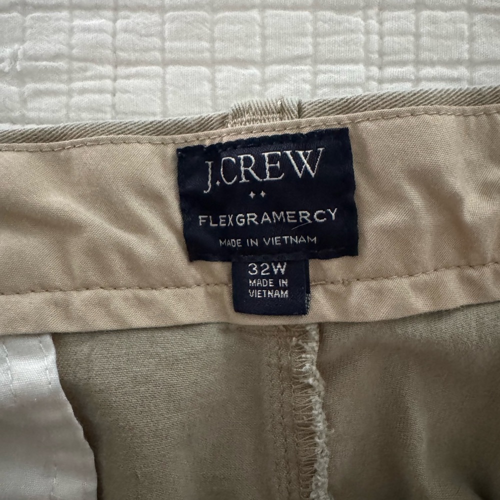 J. Crew Men's Khaki Flat Front Shorts W32 - Picture 3 of 3